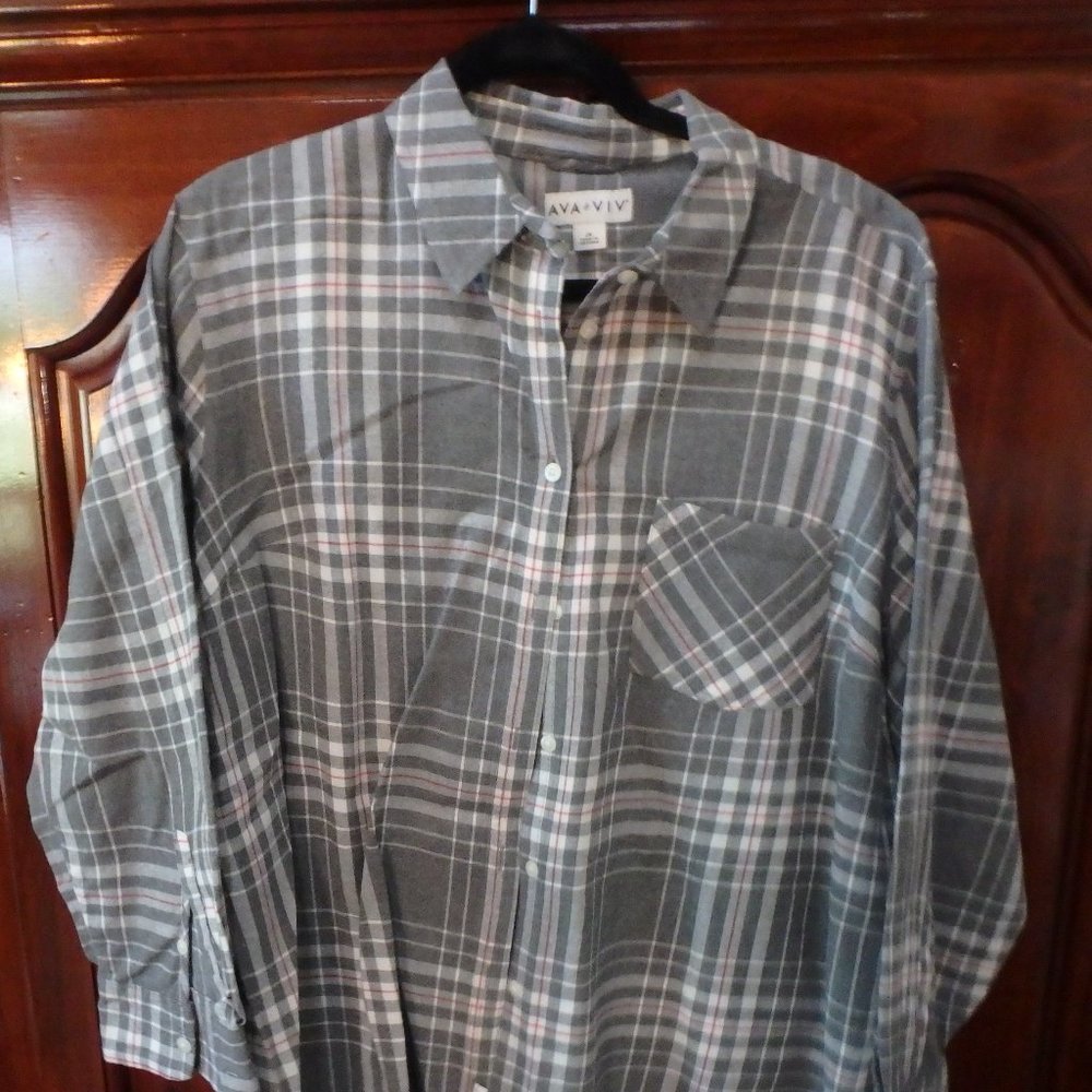 VA & VIV GREY PLAID SHIRT SIZE 2X